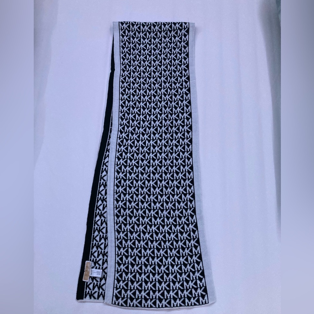 Michael Kors Black and White Signature Scarf